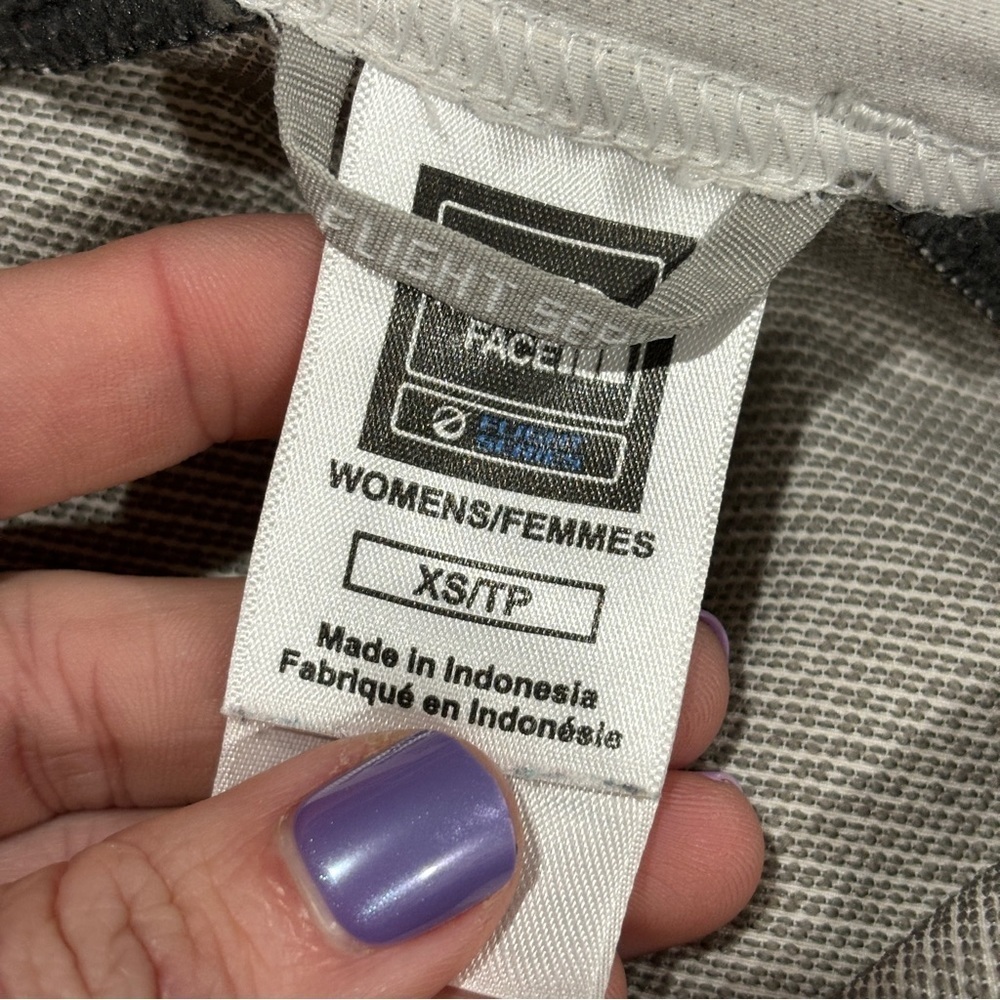 The NorthFace Flight Series Light Weight Woman’s Jacket Size XS EUC - Picture 3 of 10
